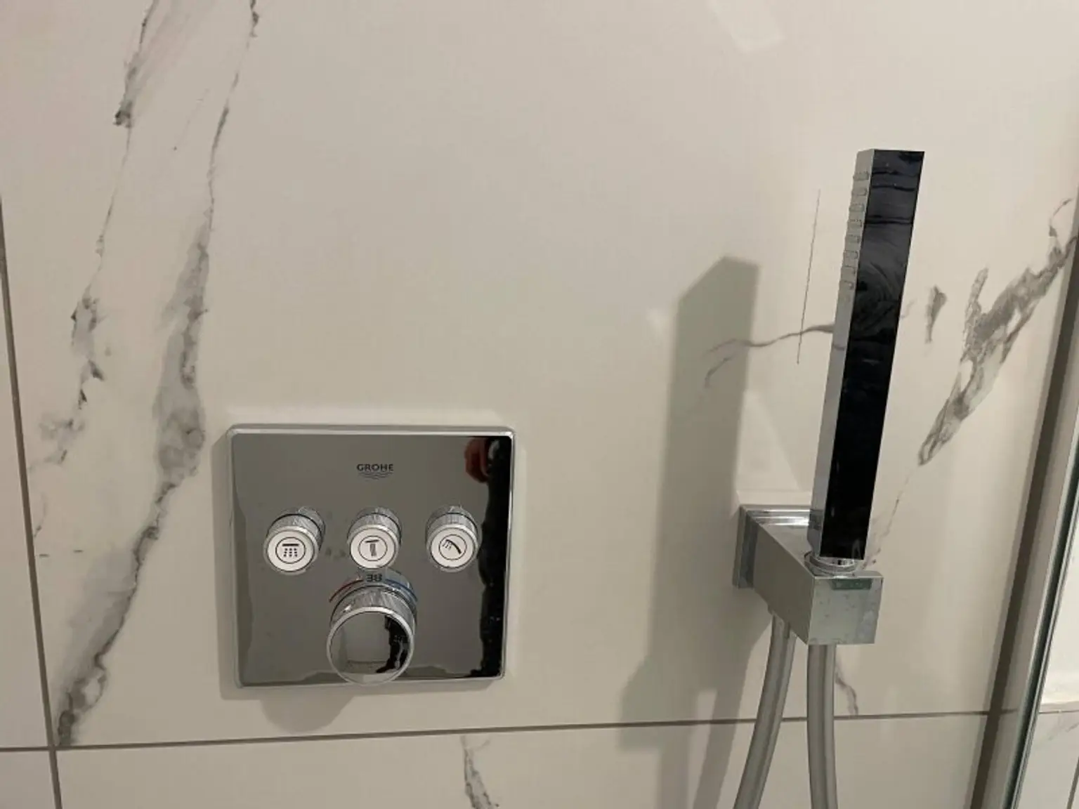 Exquisite, neu sanierte Wohnung in bester Lage – Ihr Traumzuhause wartet!