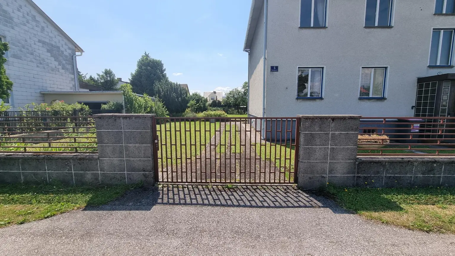 Einfamilienhaus mit Garten in Spratzern