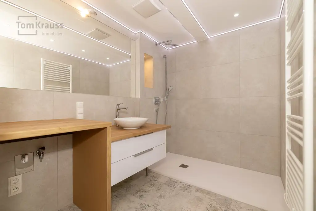 URBANER RÜCKZUG – WOHNEN MIT STIL NAHE DEM HUNDERTWASSERVIERTEL