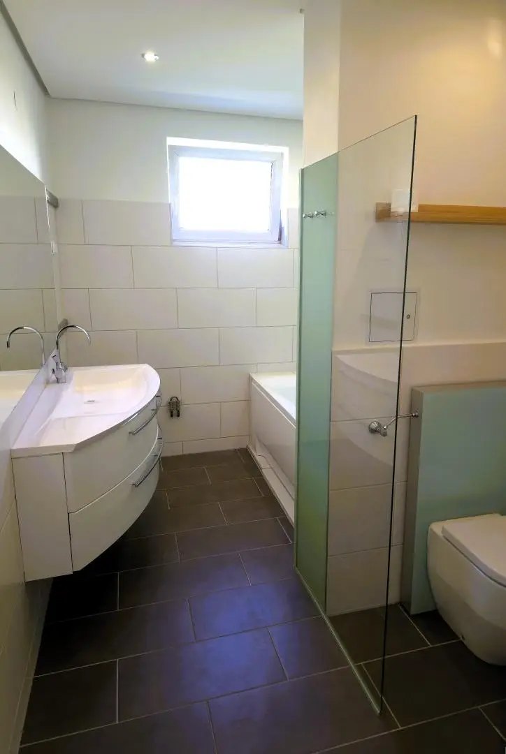 Bad m. Wanneu. Fenster