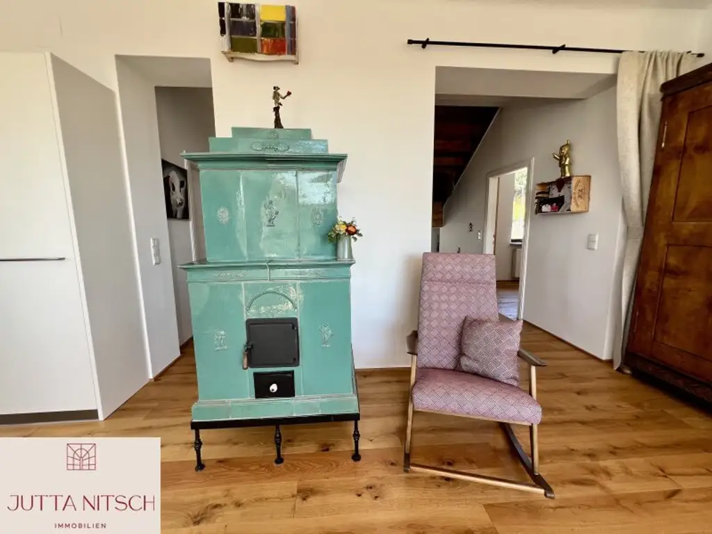 Exquisites Terrassenhaus in Eisenstadt, teilbares Grundstück – Ihr neues Zuhause mit Traumgarten, Naturpool und Weitblick!