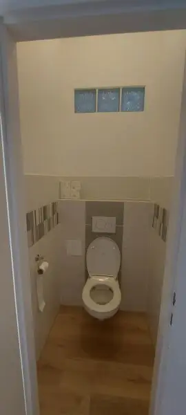 Altbau-Liebling in Toplage von Baden – 85m² Wohntraum mit Parkplatz!