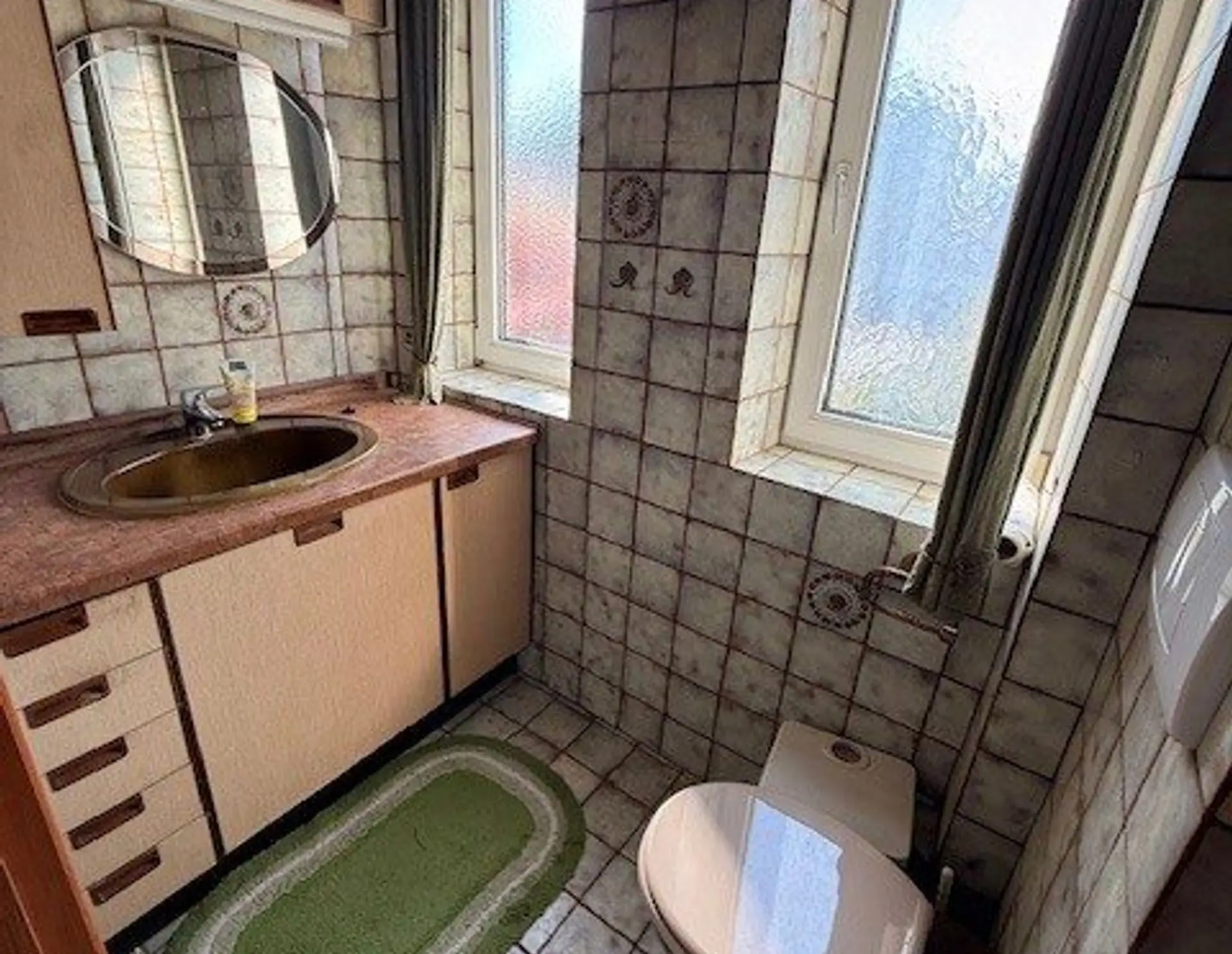 Großzügiges Haus mit 3 Wohneinheiten in Sehr Guter Lage!