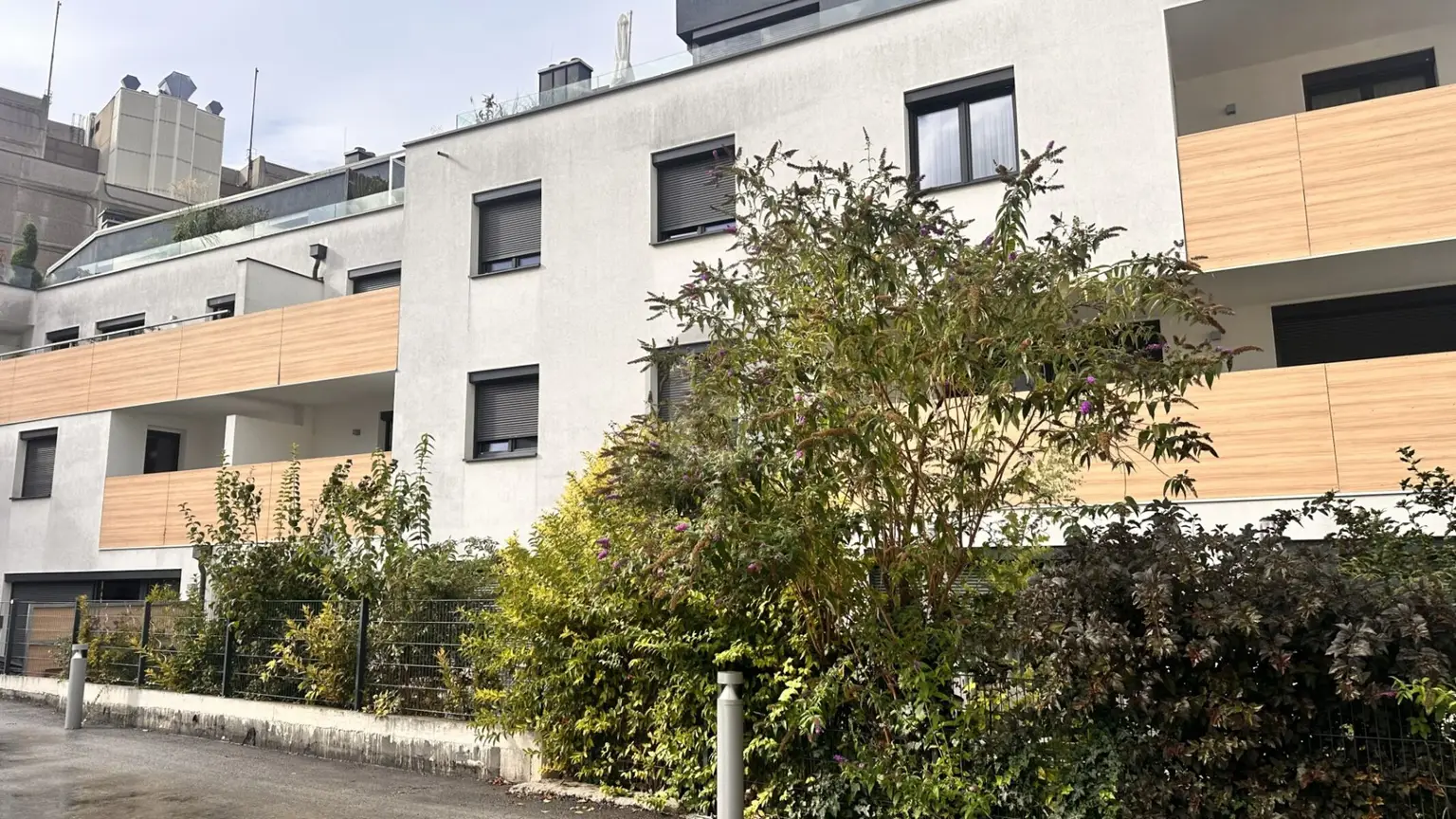 MODERN MIT TOP AUSSTATTUNG UND BARRIEREFREIEM ZUGANG