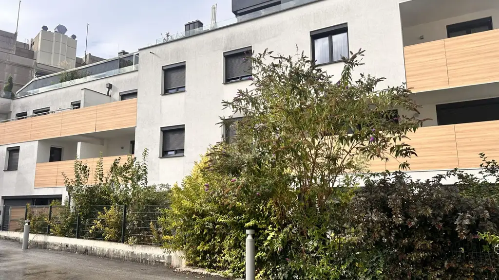MODERN MIT TOP AUSSTATTUNG UND BARRIEREFREIEM ZUGANG