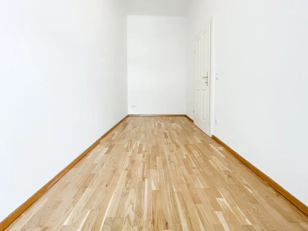 U3 "Hütteldorfer Straße": schön sanierte 2-Zimmerwohnung inkl. neuer Küche
