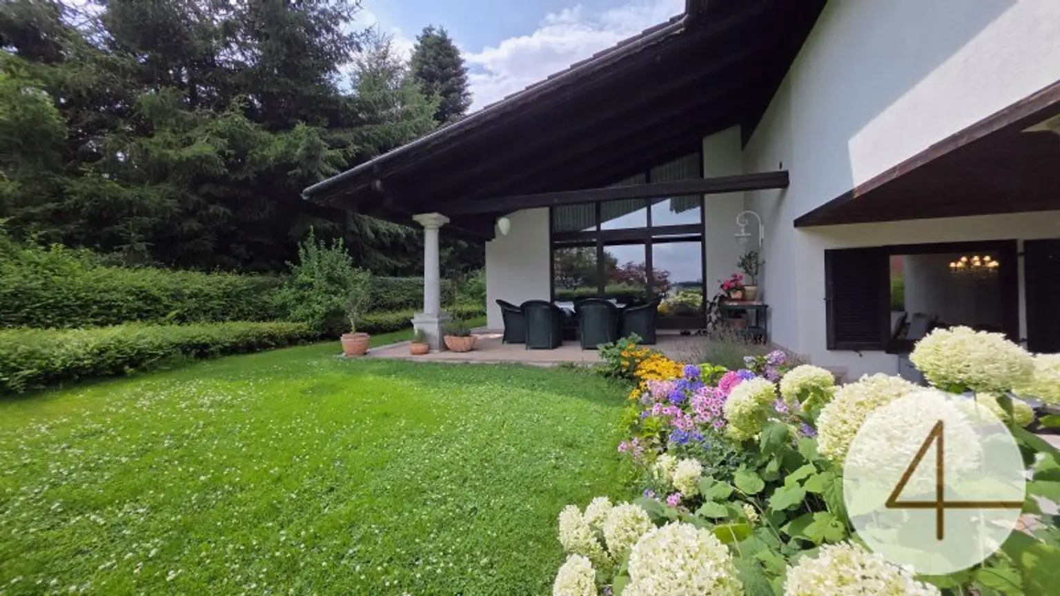 Exklusives Wohnhaus mit Pool, PV-Anlage & Traumgarten!