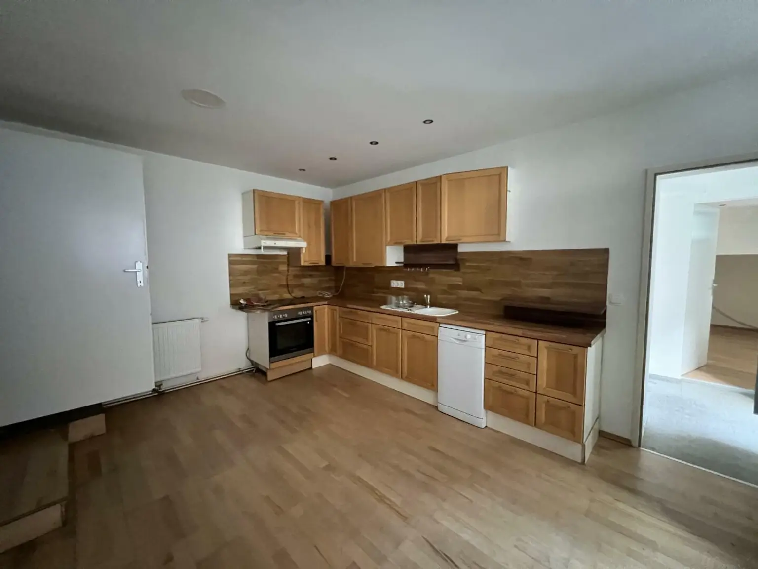 20221007_080345714_iOS