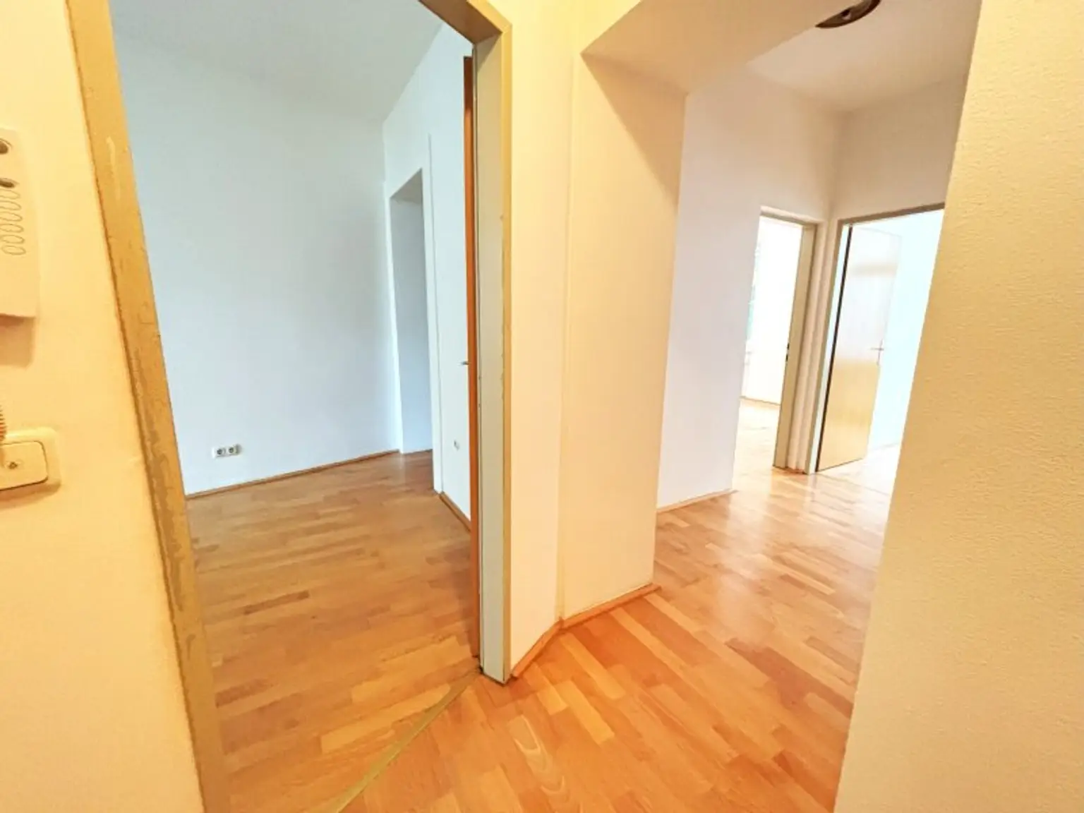 Klein UND Fein - Gemütliche 3-Zimmer-Wohnung mit neuer Einbauküche ab Mitte November!