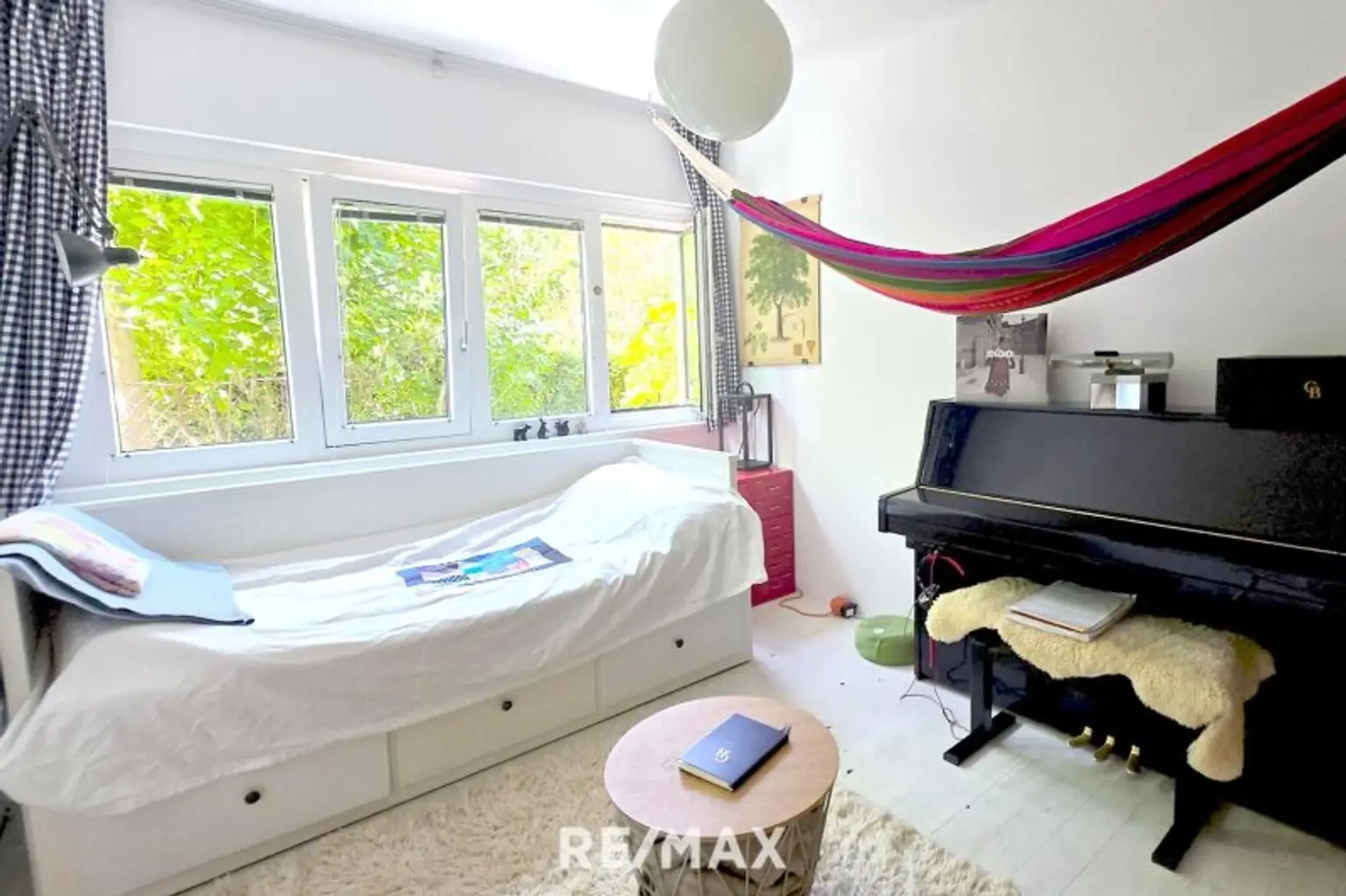 Eigengarten- 4 Zimmer- Pool