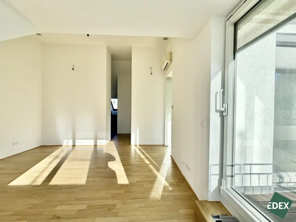 Charmante 2-Zimmer-Dachgeschosswohnung mit Süd-Terrasse und Kühlung nähe Arenbergpark