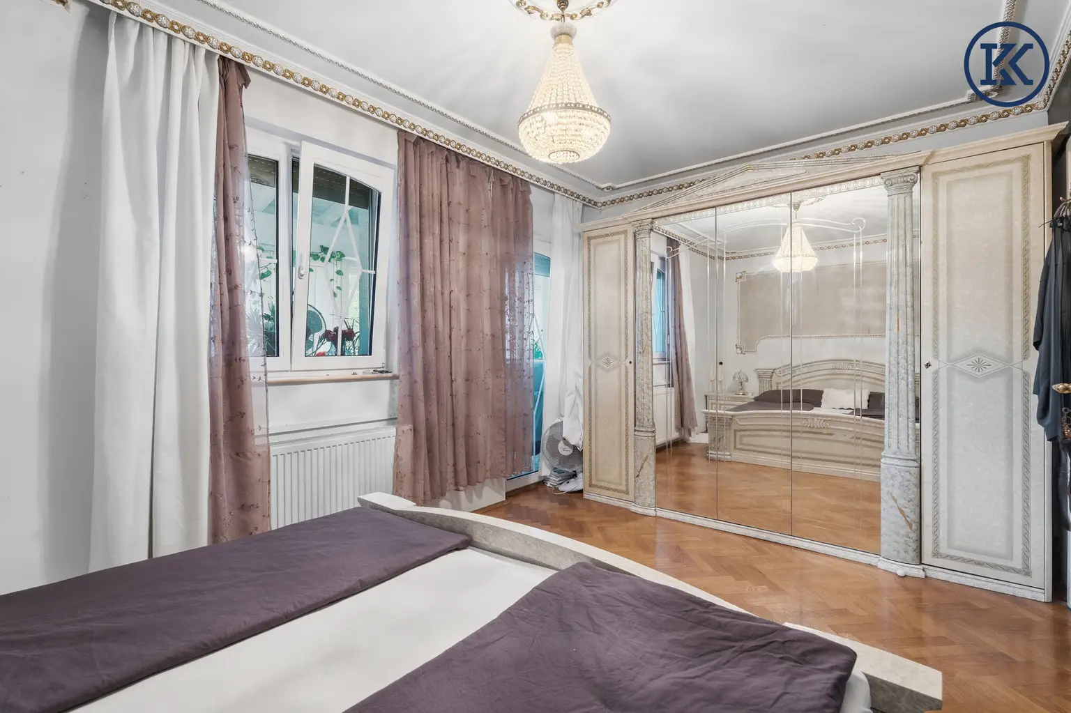 Schlafzimmer 1