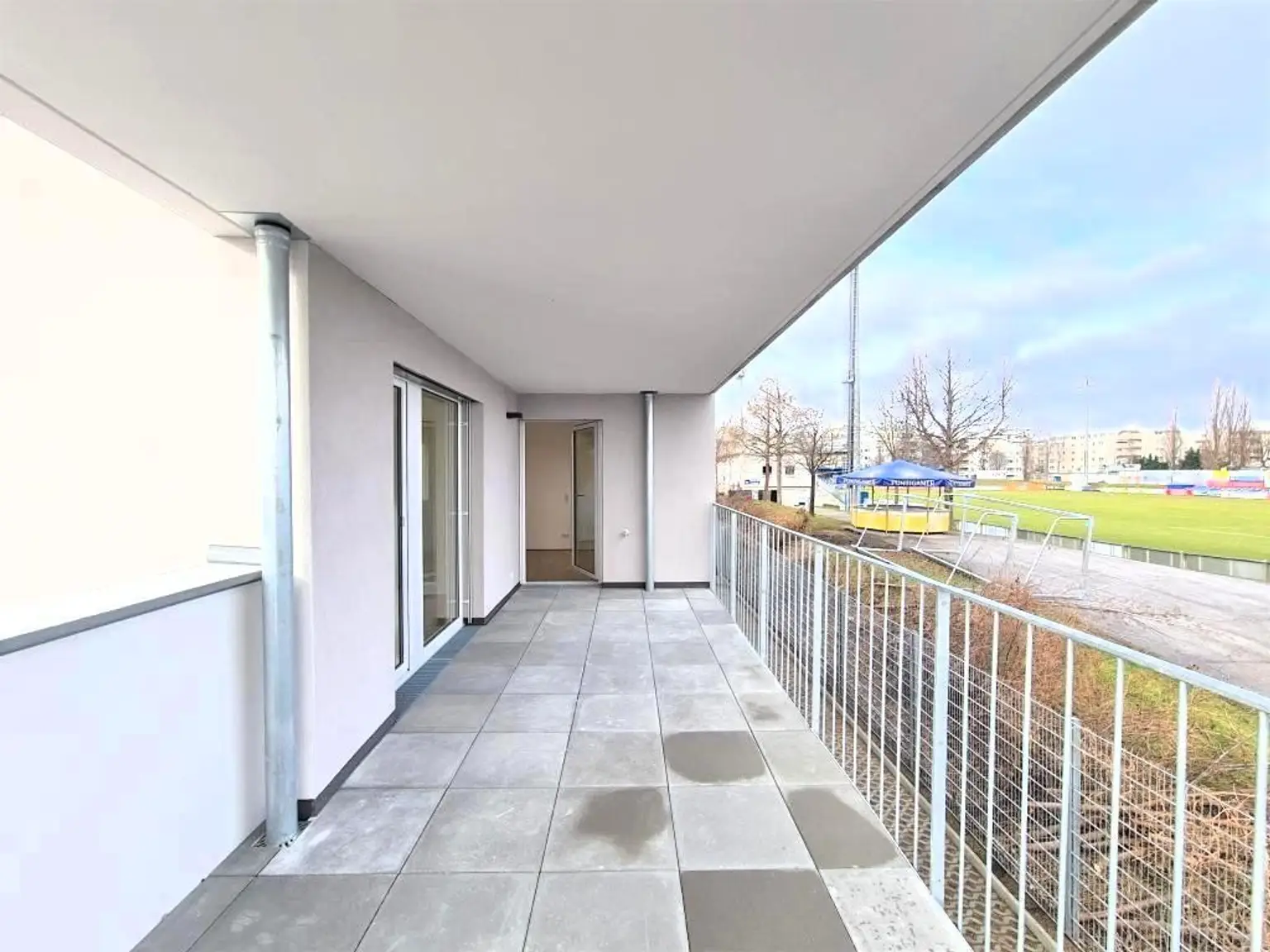 16,55m² TERRASSE in einem 2021 errichteten Neubau! Herz was willst du mehr?
