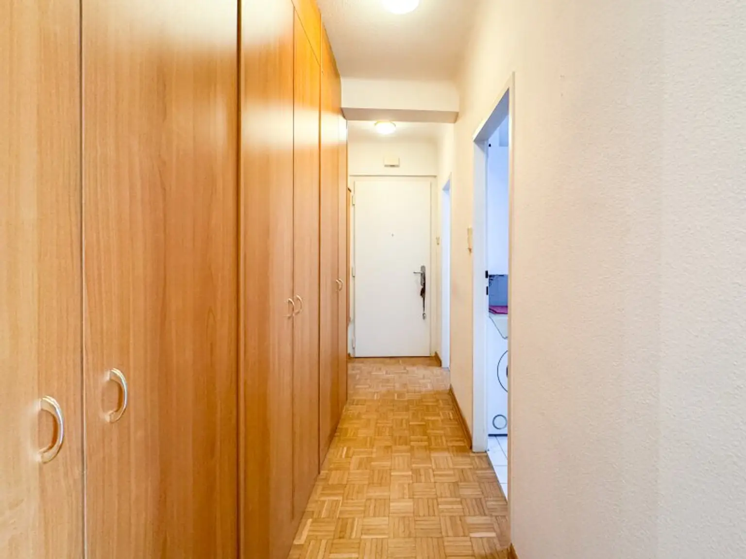 DACHGESCHOSSWOHNUNG MIT TERRASSE - möbliert oder unmöbliert