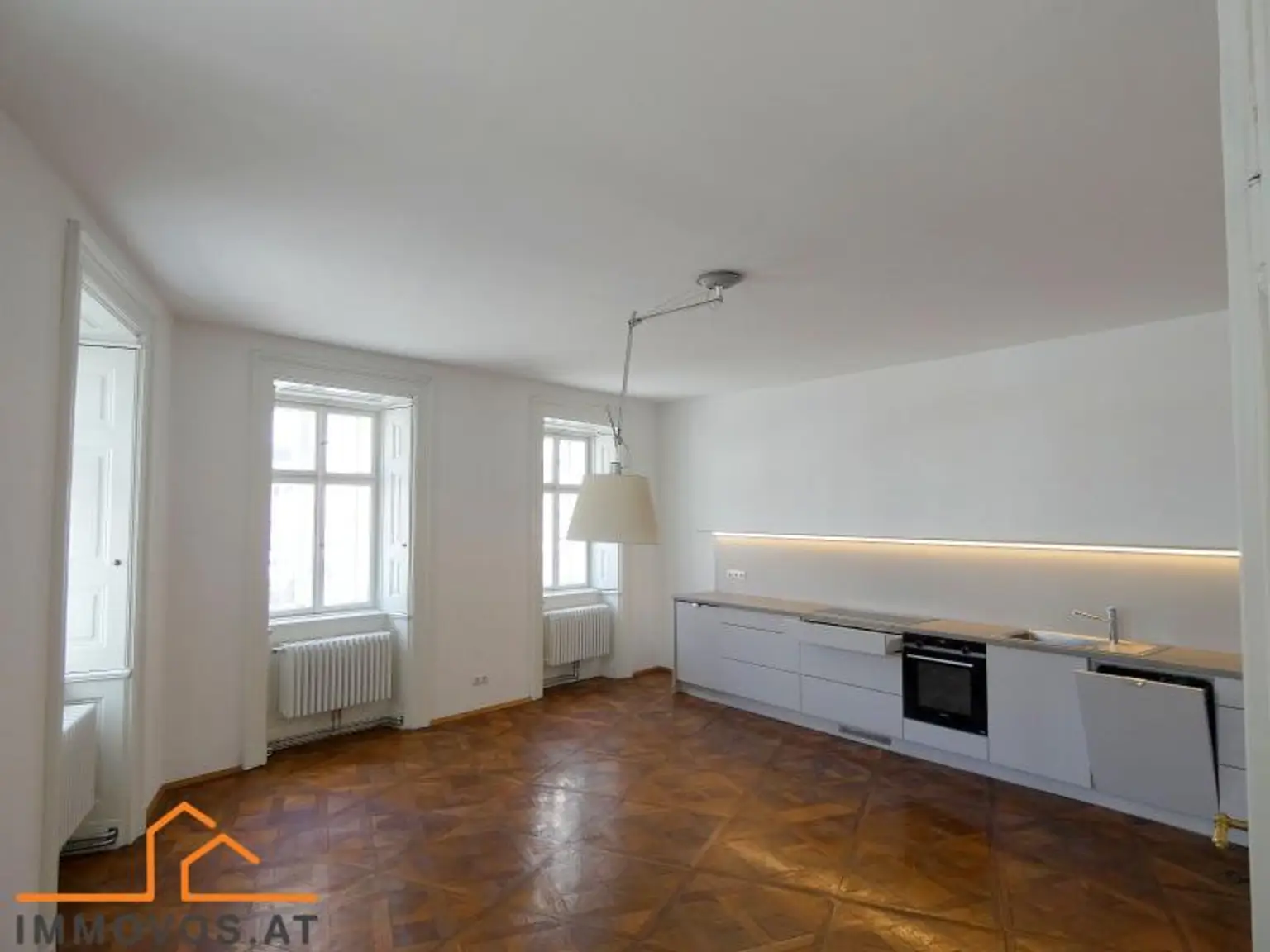 Wohnzimmer mit Küche_b.jpg