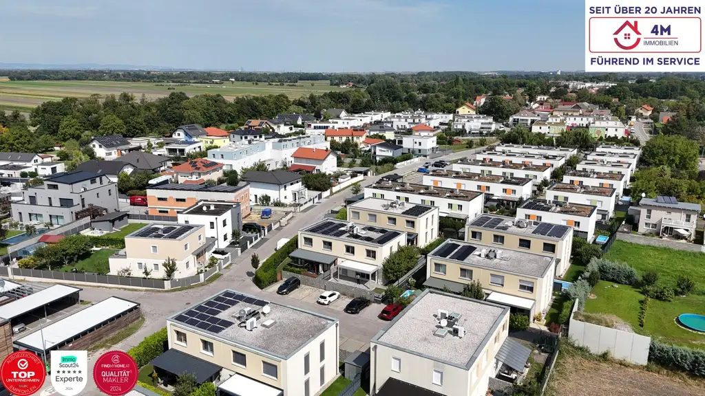 4-Zimmer-Doppelhaushälfte mit Photovoltaik und 3 Stellplätzen