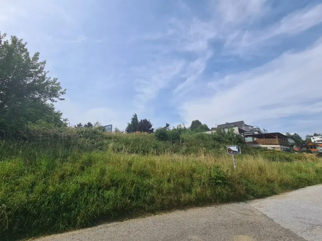 Bauträgergrundstück mit Baubescheid auf der Laßnitzhöhe - Aussichtslage