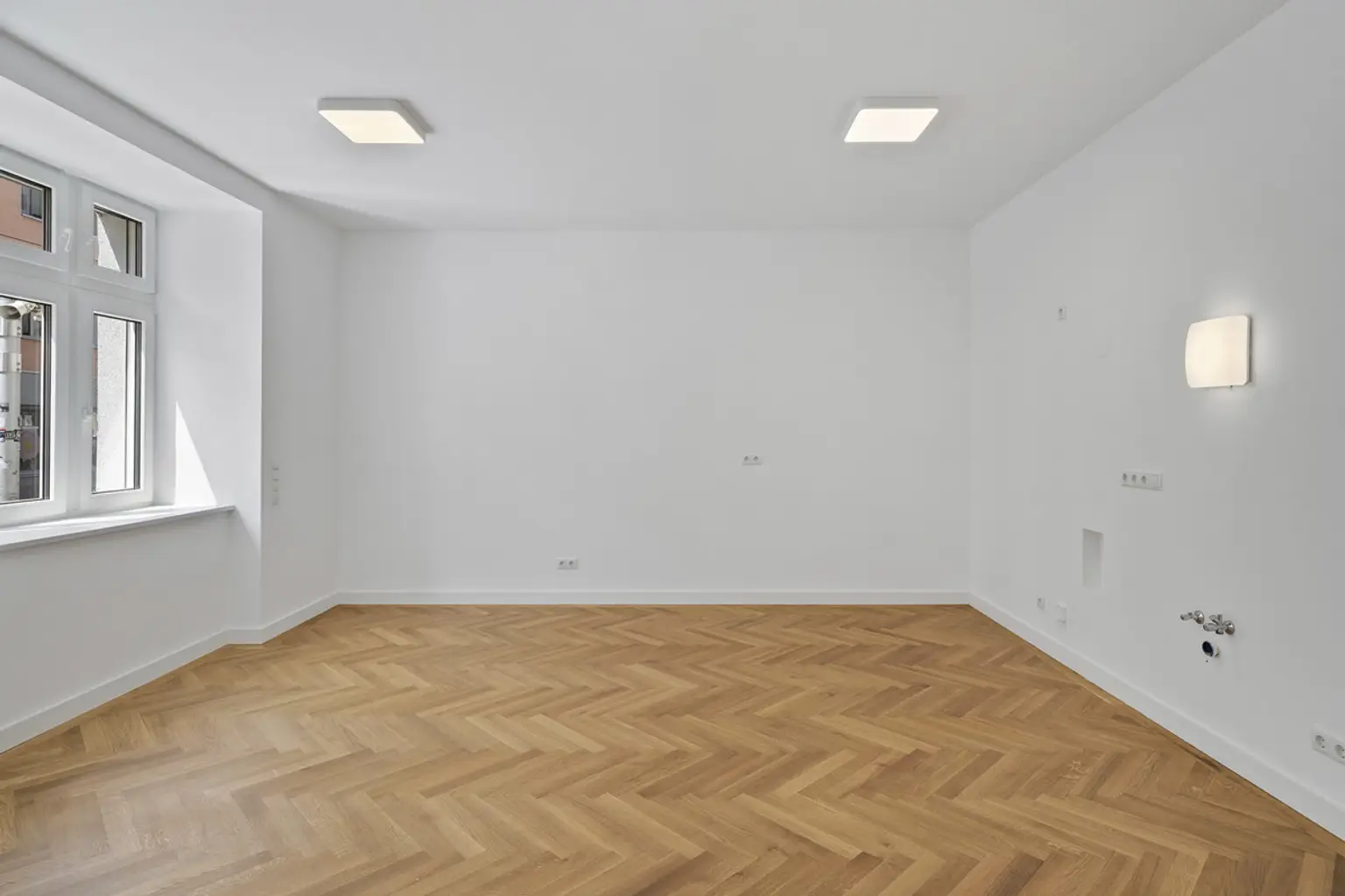 Hochwertig sanierte Altbauwohnung mit Freifläche