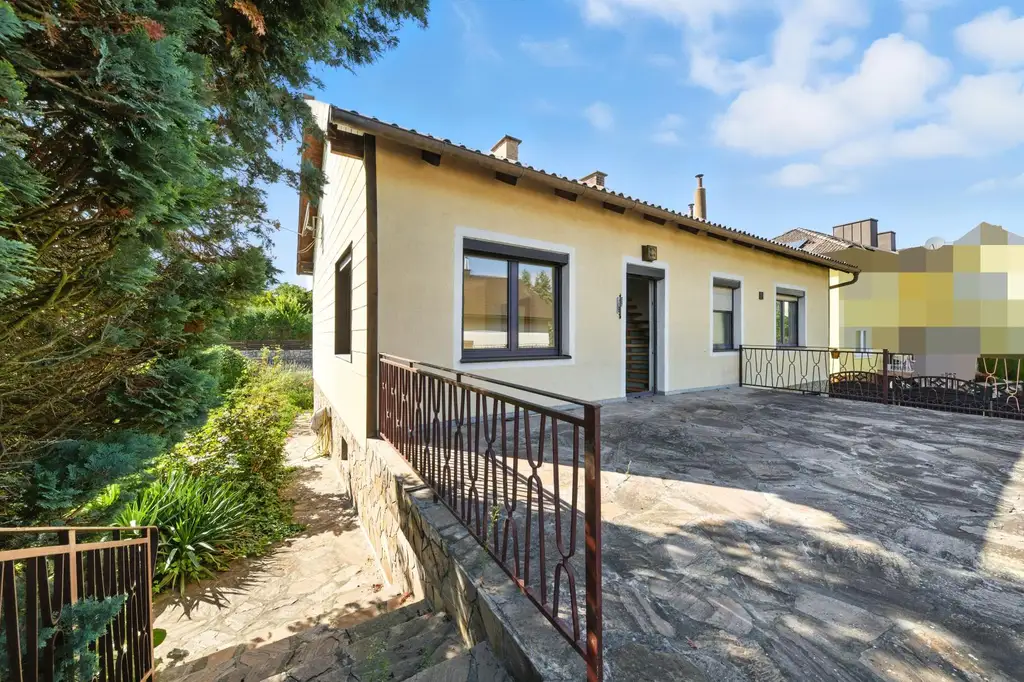 Ihr neues Zuhause: Einfamilienhaus mit vielseitigem Ausbaupotenzial in familienfreundlicher Stadtlage!
