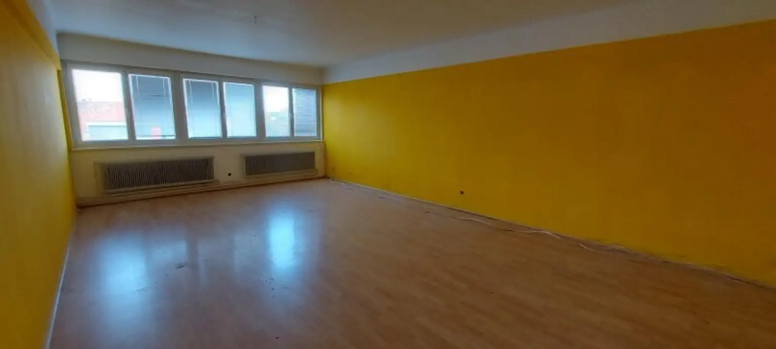 Flexible Gewerbeeinheit in zentraler Lage