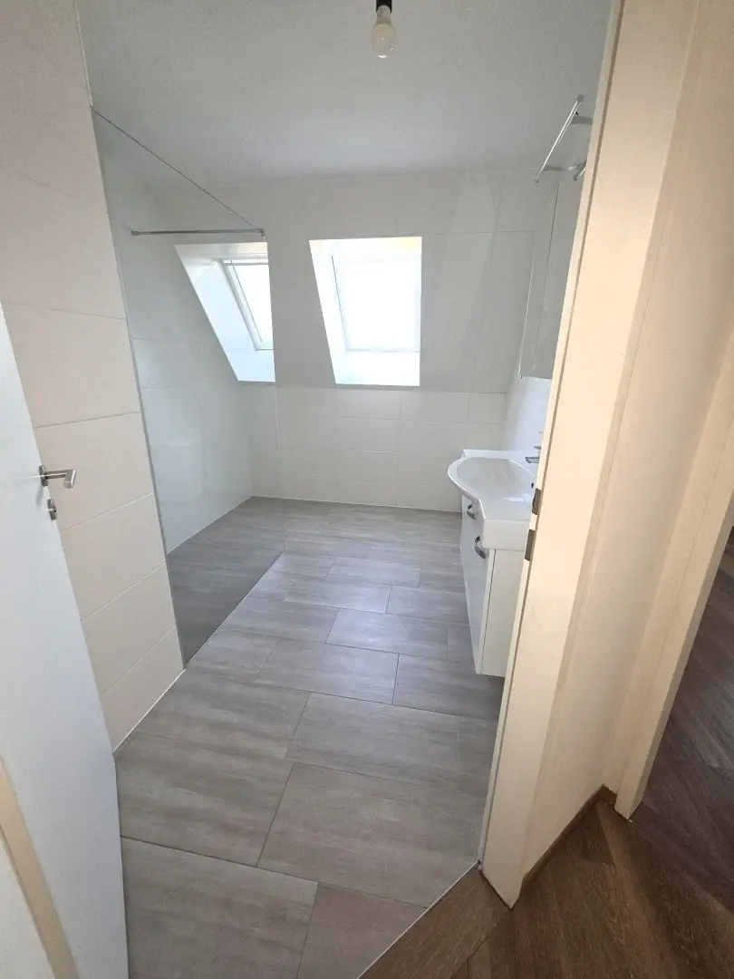 20260304_120925_resized