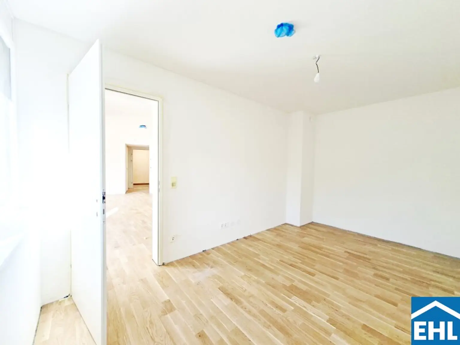 Schlafzimmer 1.2
