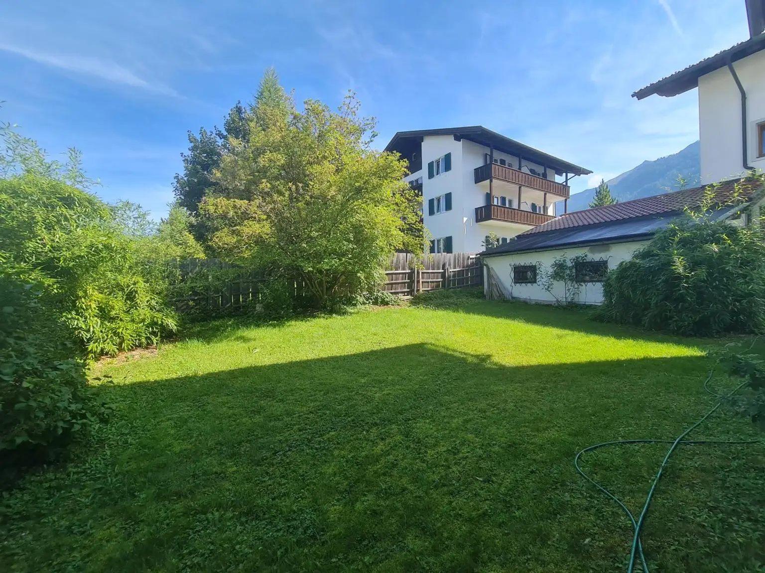 Geschichte zum Wohnen – Wohnhaus mit Garten in Top Lage in Seefeld!