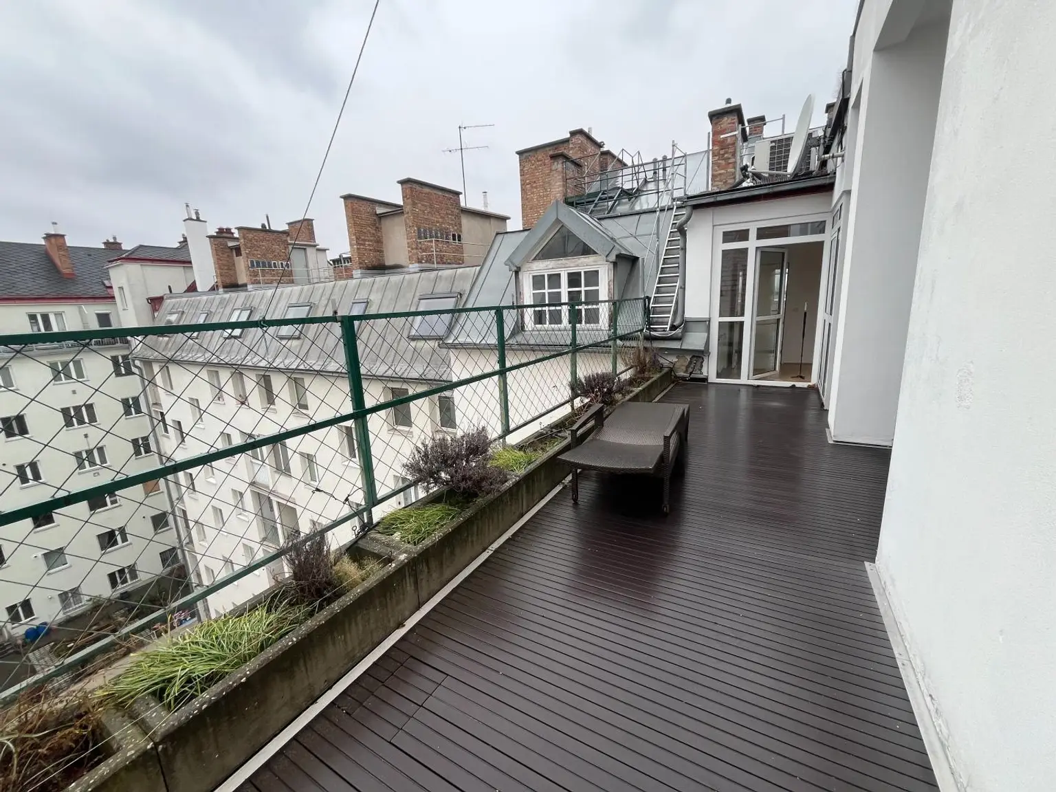 Terrasse innenhofseitig