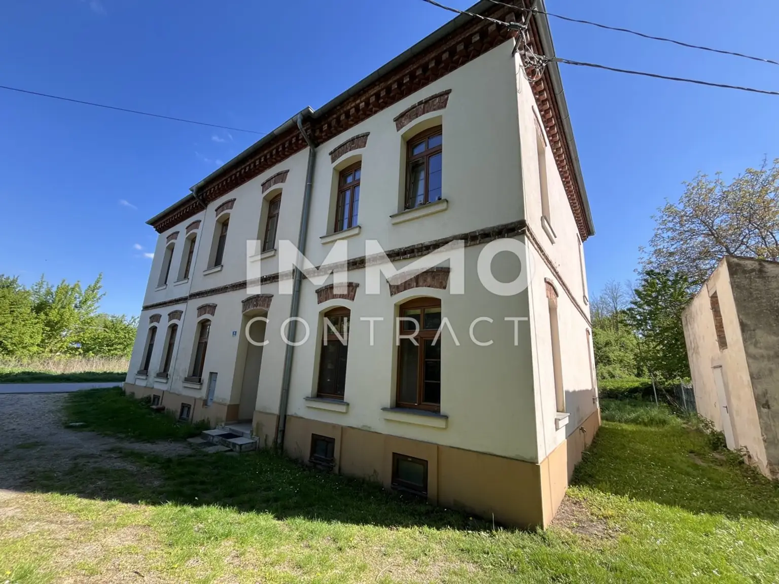 Betongold !!! 4,27 % Rendite
mit vier Wohneinheiten