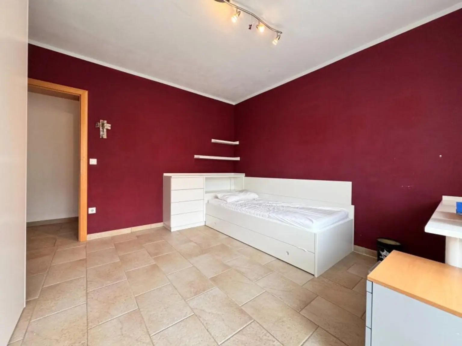 Zimmer 1 mit Zugang zur Terrasse