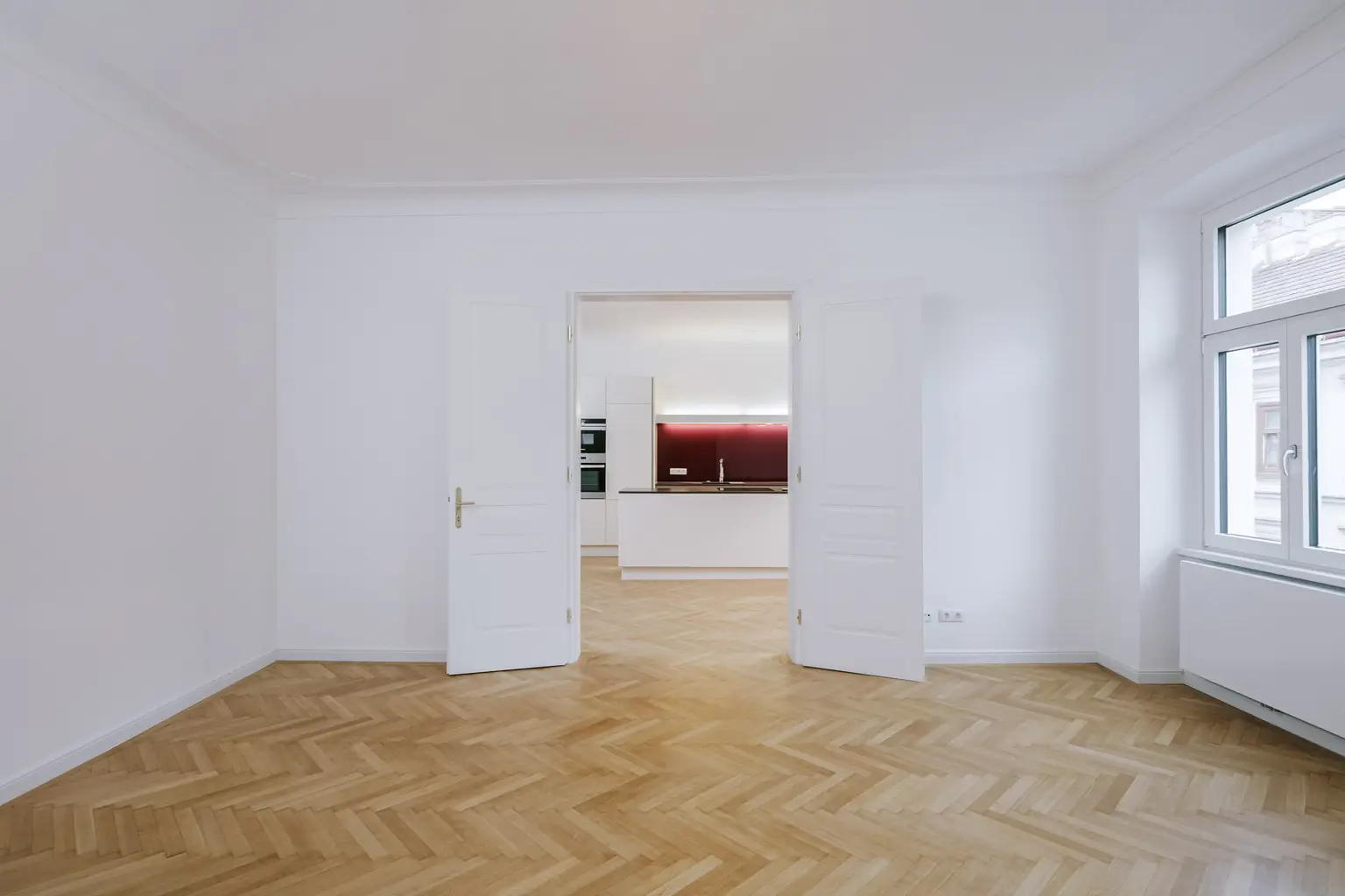 Wunderschöne Stil-Altbau Wohnung 106m² 3.Liftstock  in Toplage 1070 Wien !