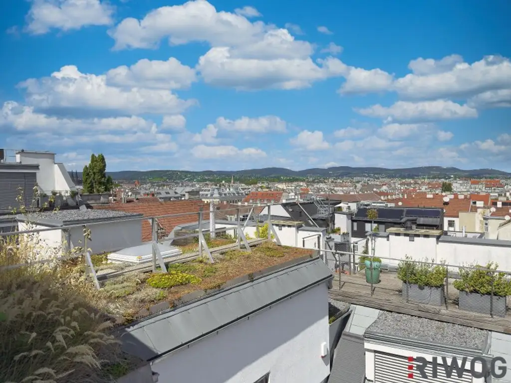 Ein unvergleichbarer Ausblick | 4-Zimmer Dachgeschoßwohnung mit hochwertiger Einbauküche | Parkplatz optional