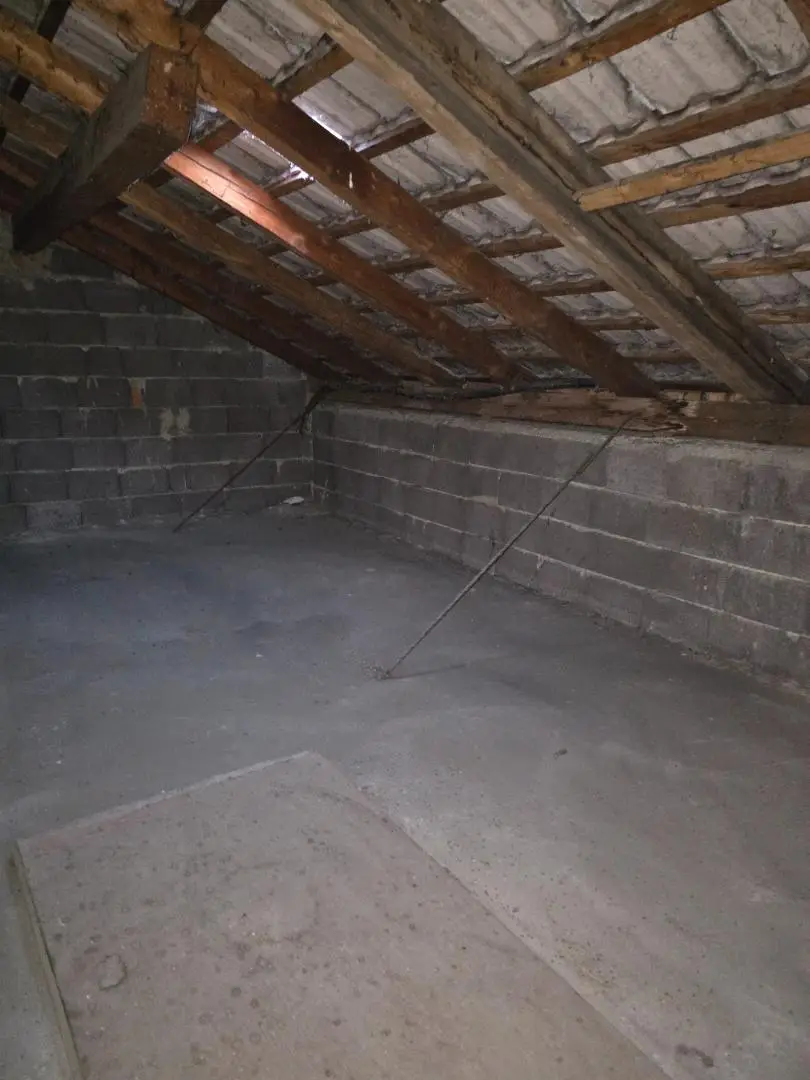 Großes Haus für Visionäre in Aussichtslage (Buschenschank, Weingärten)