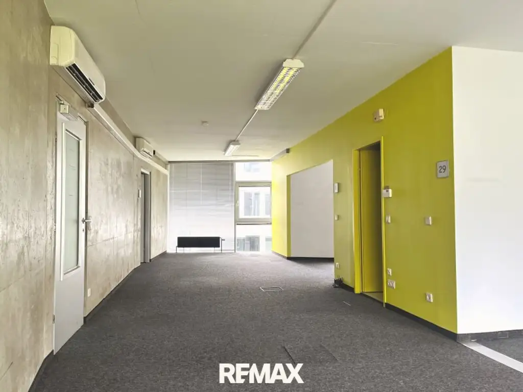Modernes Praxishaus/ Bürohaus in Hietzing mit Garage & 4 Stellplätzen