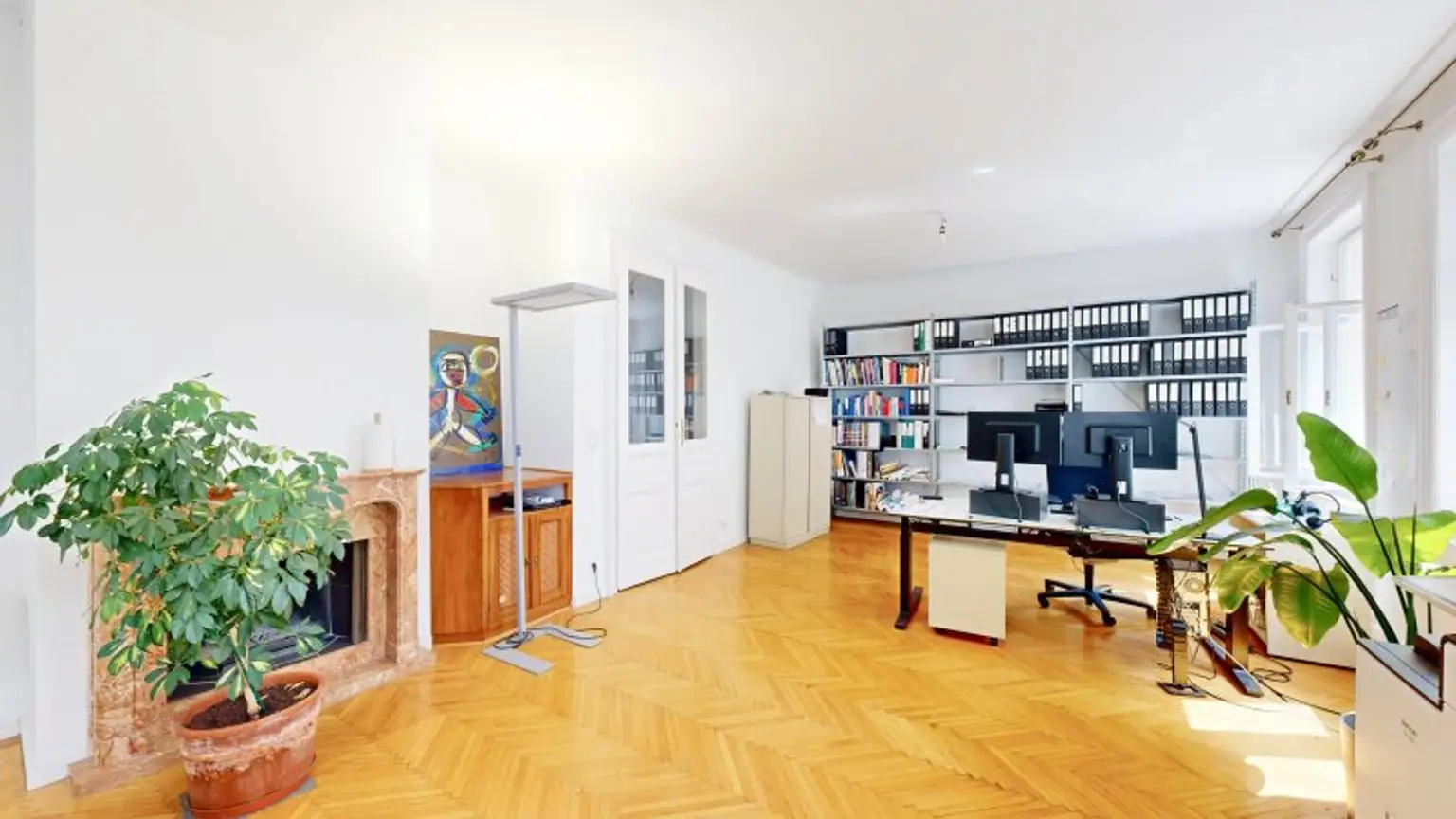 Büro/Praxis im klassischen Altbau | 85 m² mit 2 Räumen | sehr gute Infrastruktur