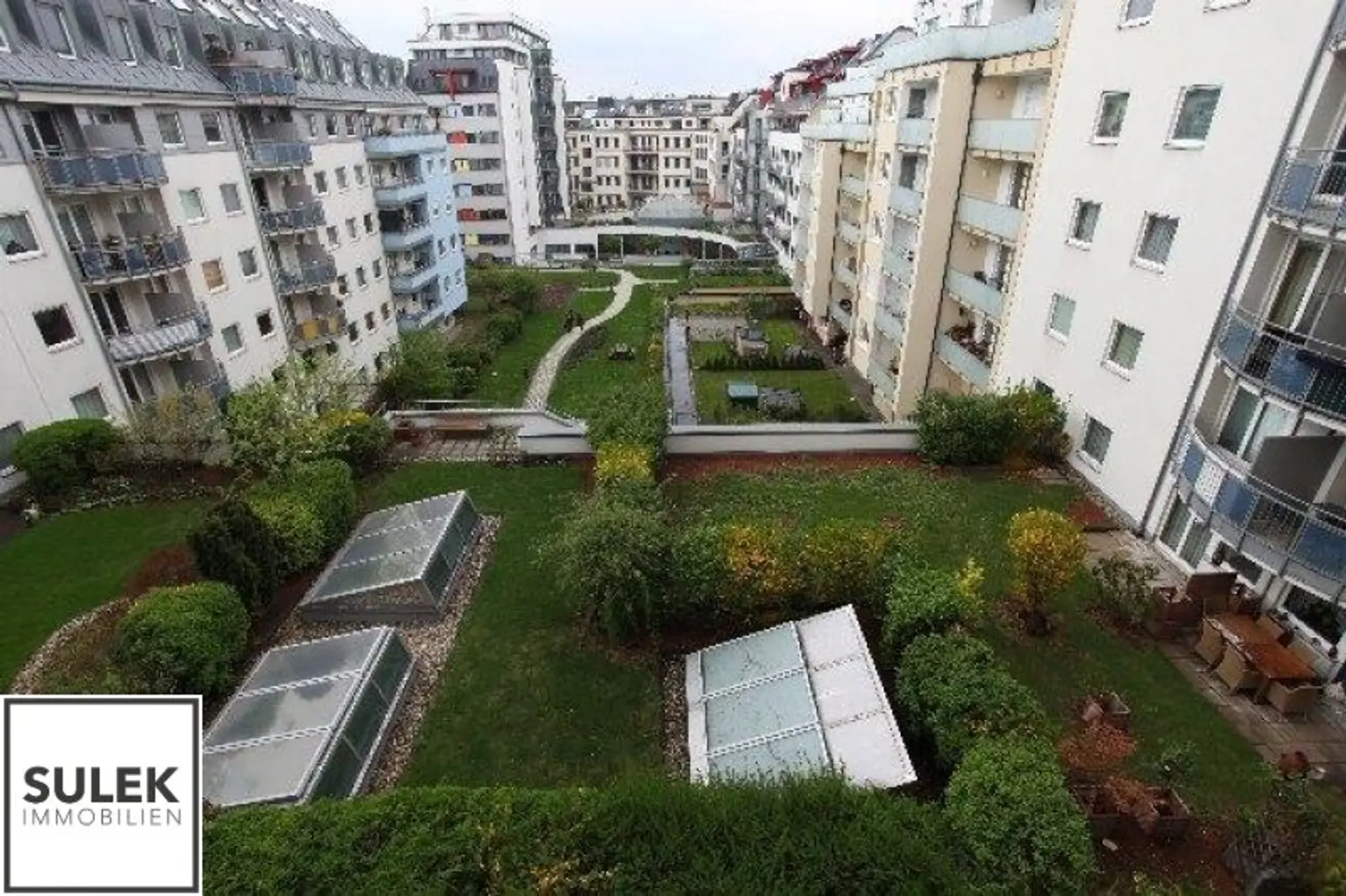 **VORMERKEN** ab Oktober: ruhige 2 Zimmer Wohnung mit praktischem Grundriss & Balkon (hofseitig)  & mit Stellplatz - Nähe Spengergasse // Matzleinsdorfer Platz
