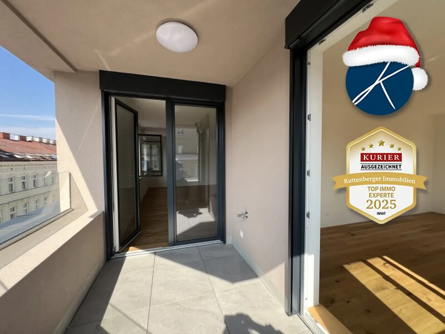 Blick von der Loggia in die Zimmer