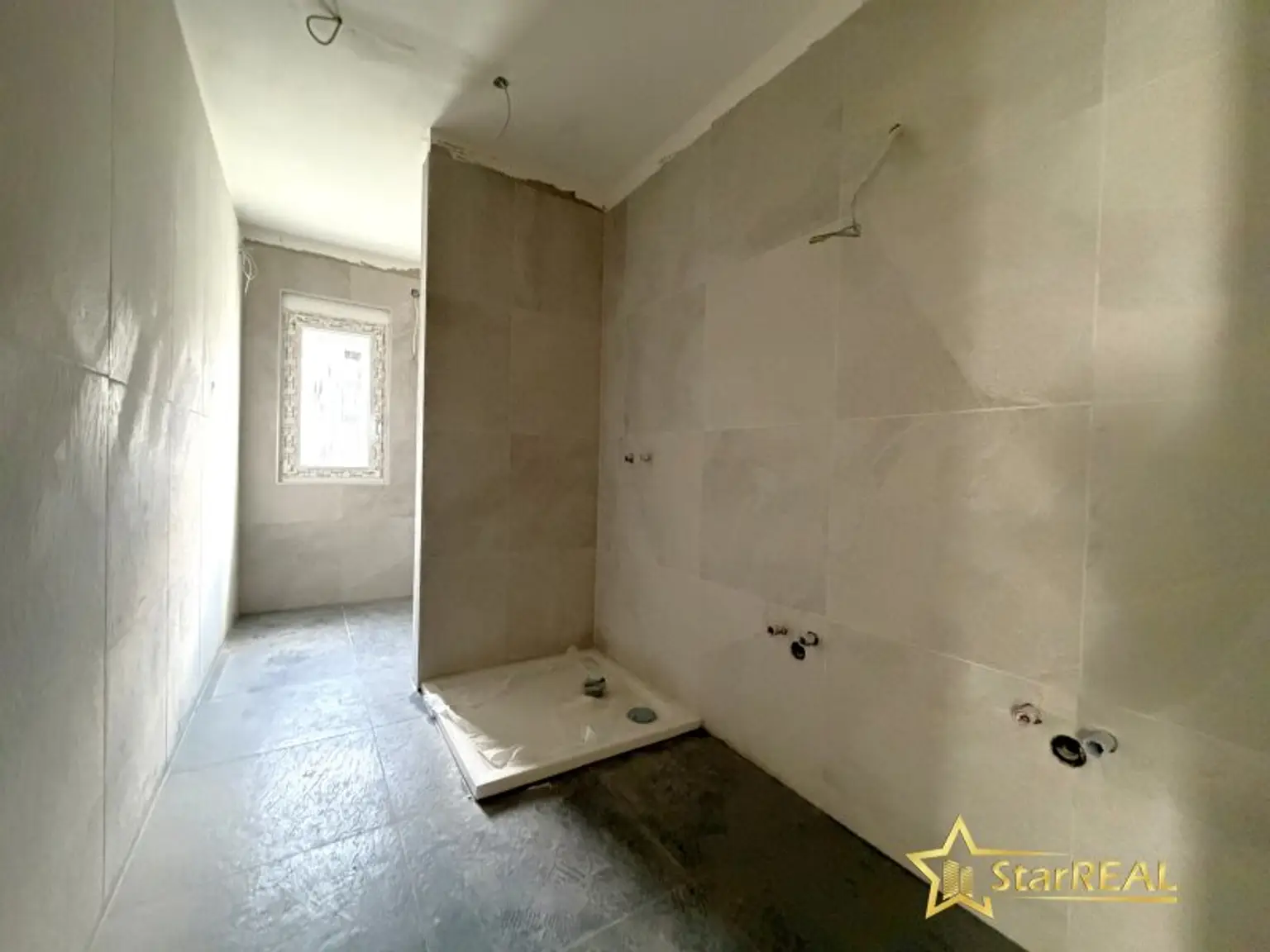 Badezimmer 1 OBERGESCHOSS