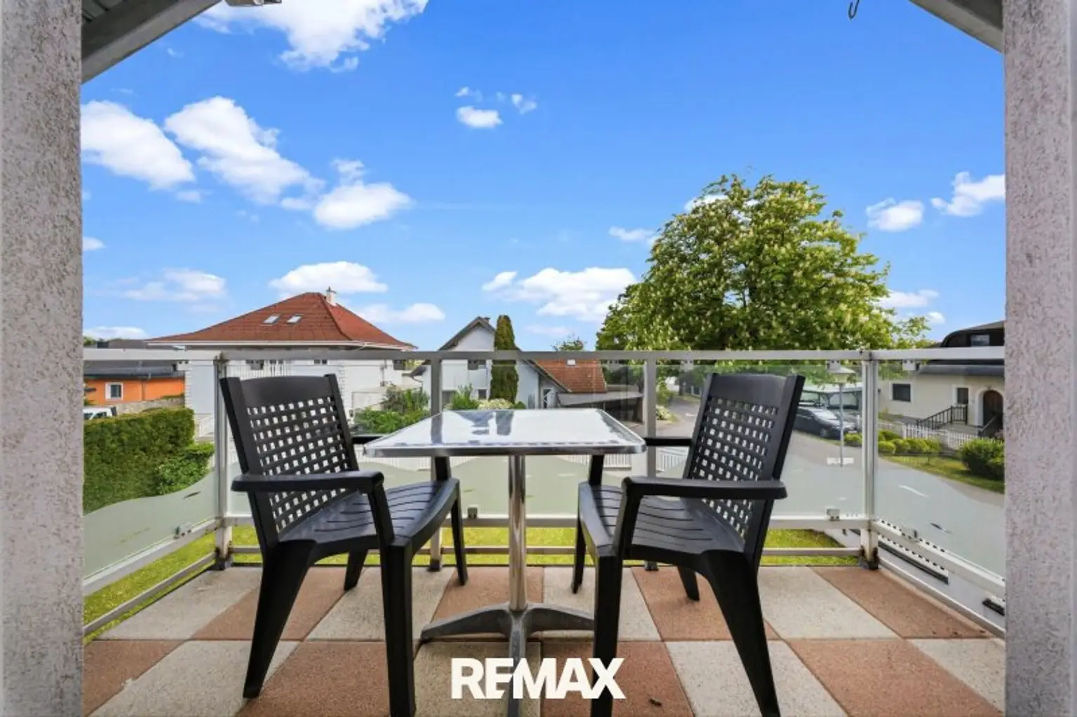 14 Balkon OG Schlafzimmer