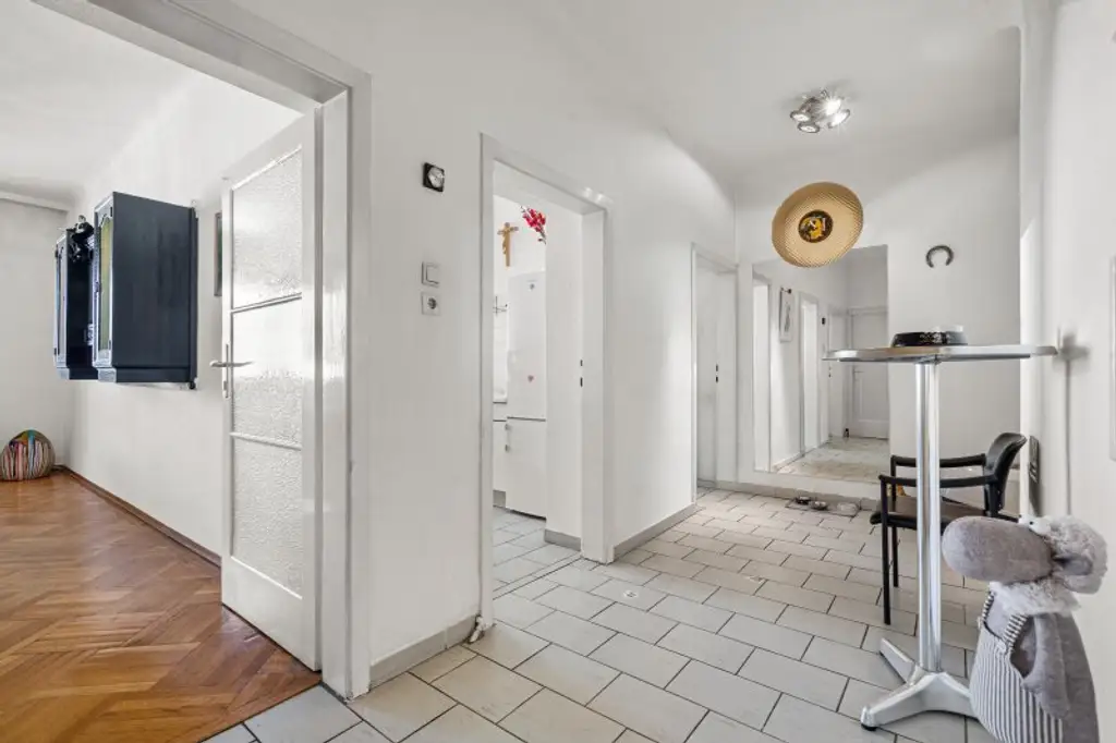 Verkauf mit Wohnrecht/ Investchance/ 3 Zimmer+Loggia in 1030 Wien
