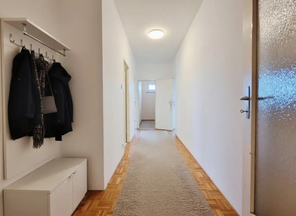 116 m², 4-Zimmerwohnung mit Loggia in Bestlage