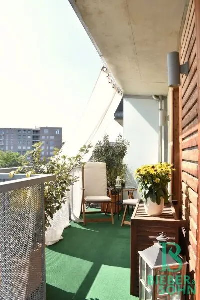 Hochwertige 4-Zimmer-Wohnung mit XL-Balkon, top Infrastruktur und Extras