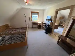 Zimmer 1 OG
