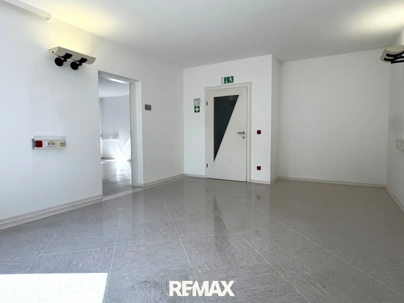 Büro 1
