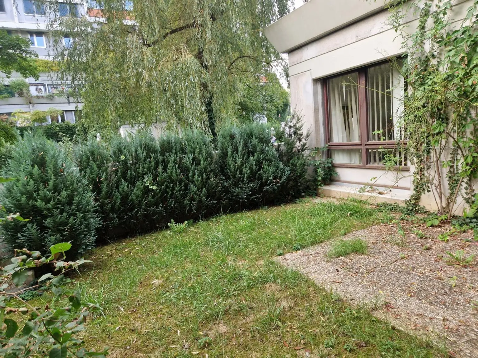 Wohnung mit Praxisgenehmigung und Terrasse in der Terrassenhaussiedlung Graz – vielseitig nutzbar mit Tiefgarage