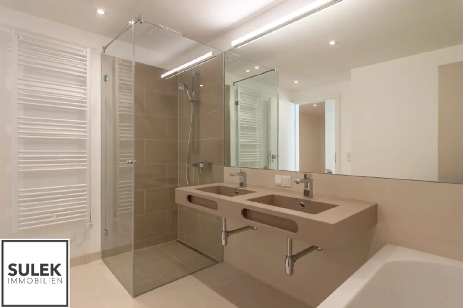 Moderne 2-Zimmer Wohnung mit luxuriöser Ausstattung & großer Loggia ~ ab Dezember beziehbar ~ Projekt Leopold!