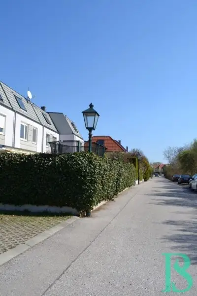 Edle Ausstattung - sonniger Garten - extravagant Wohnen!