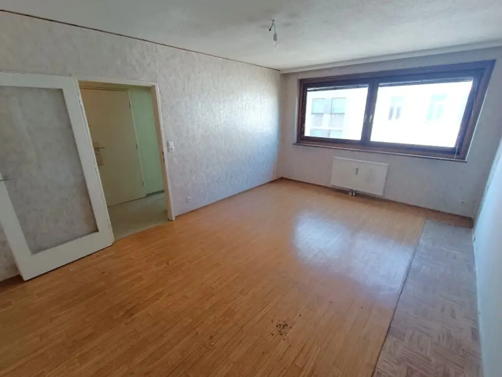 Sanierungsbedürftige 2-Zimmer-Wohnung in 1140 Wien – Ihr neues Zuhause wartet!
