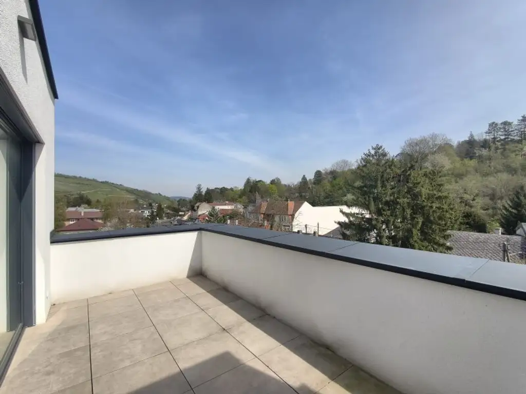 LEBENSQUALITÄT MIT AUSSICHT - EXKLUSIVES TOWNHAUS AUF EIGENGRUND IN WEIDLING – NATURNAHES WOHNEN MIT STIL