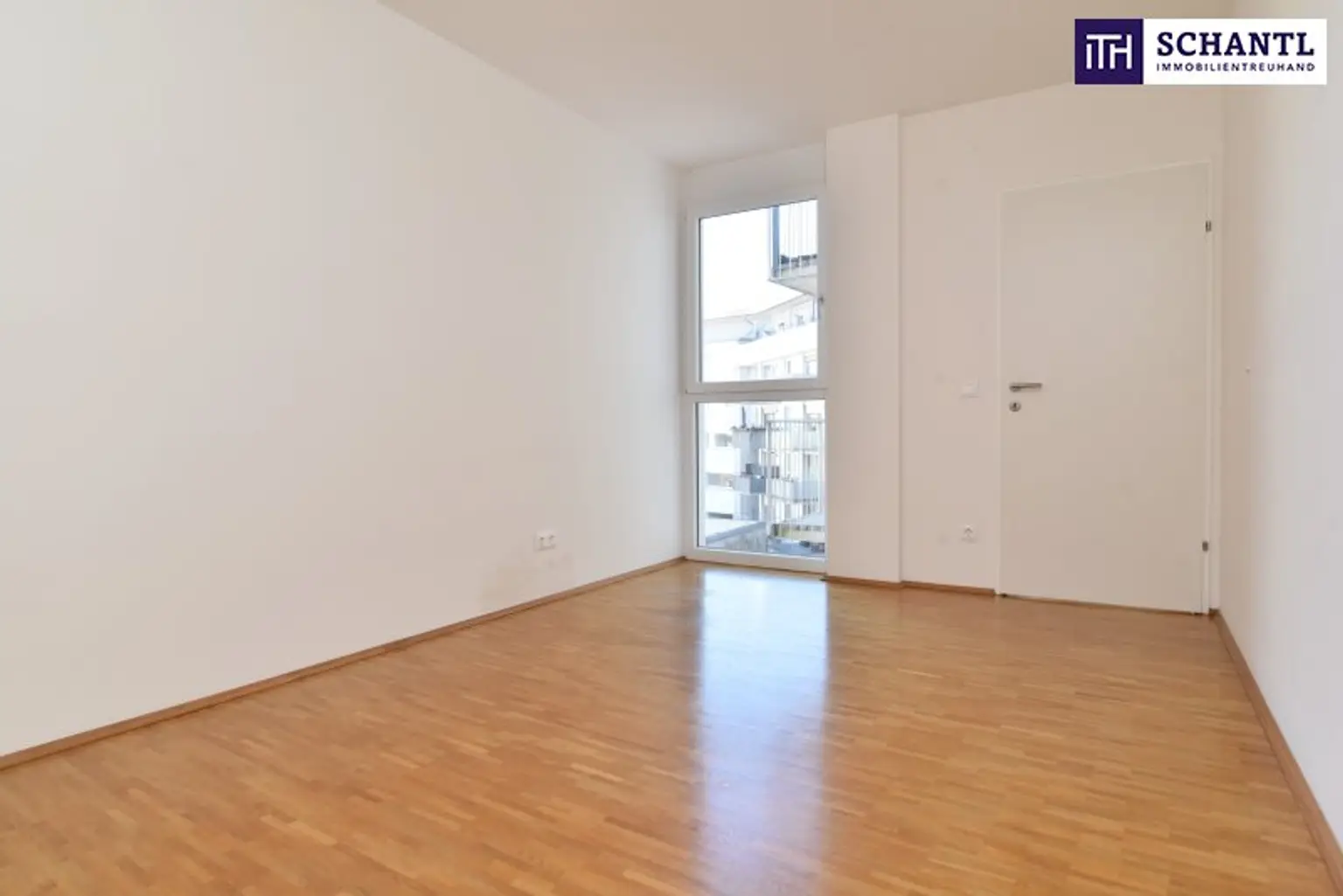 RUHIGE Innenhof-Eckwohnung, toll geschnitten, hell und freundlich, mit sensationell niedrigen Heizkosten - Erdwärme!